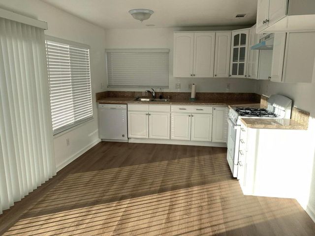 42951 W Alexo Drive, Lancaster, CA 93536
