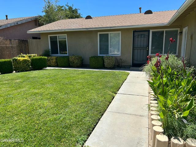 42951 W Alexo Drive, Lancaster, CA 93536