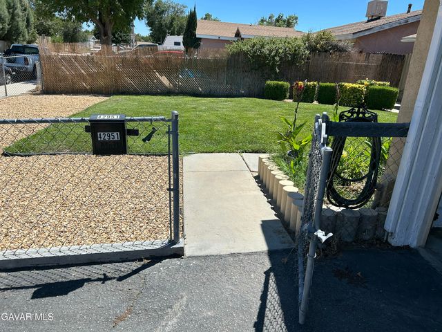 42951 W Alexo Drive, Lancaster, CA 93536