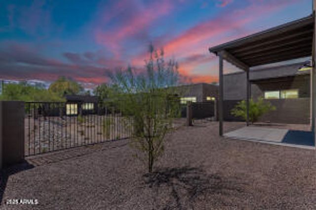 6041 E Valley Way Way 7, Cave Creek, AZ 85331