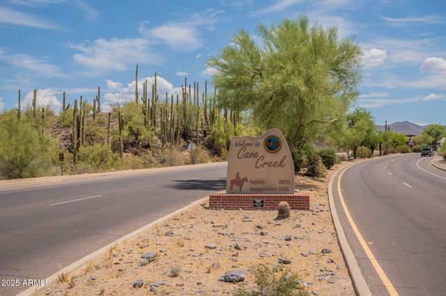 6041 E Valley Way Way 7, Cave Creek, AZ 85331