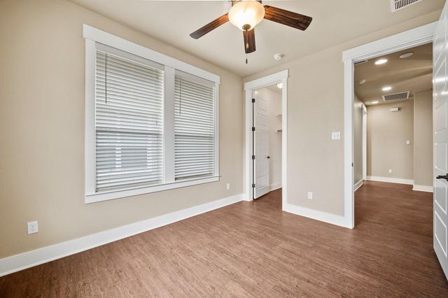 1704 Cedar Bend DR 5A, Austin, TX 78758
