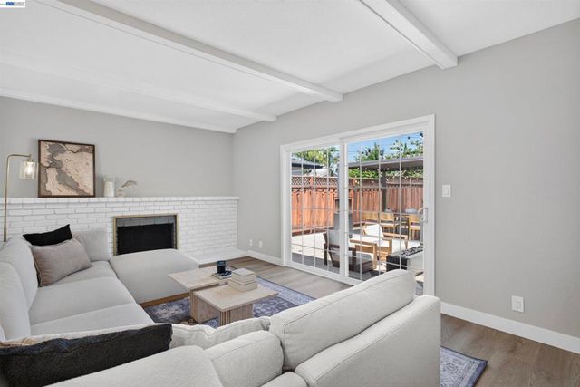 6225 Robin Ct, Pleasanton, CA 94588