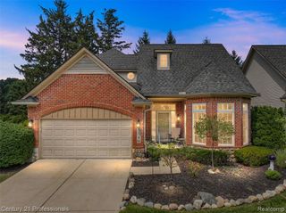 5540 River Park Drive, Waterford, MI 48327