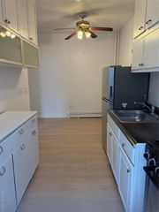 25-12 14th Place 1, Long Island City, NY 11102