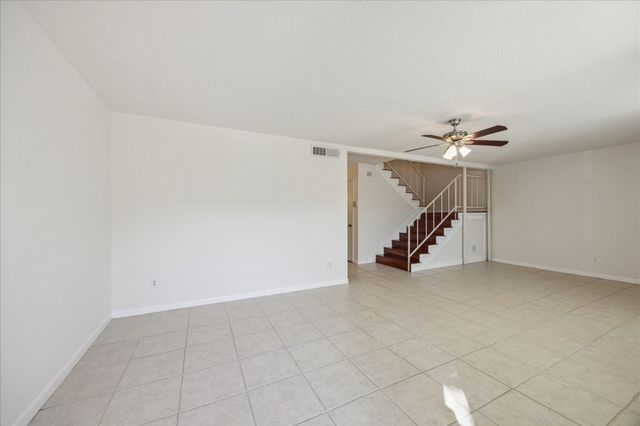 10147 Beekman Place Drive, Houston, TX 77043