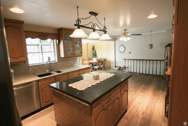 1242 E EARL WAY, Sandy, UT 84094