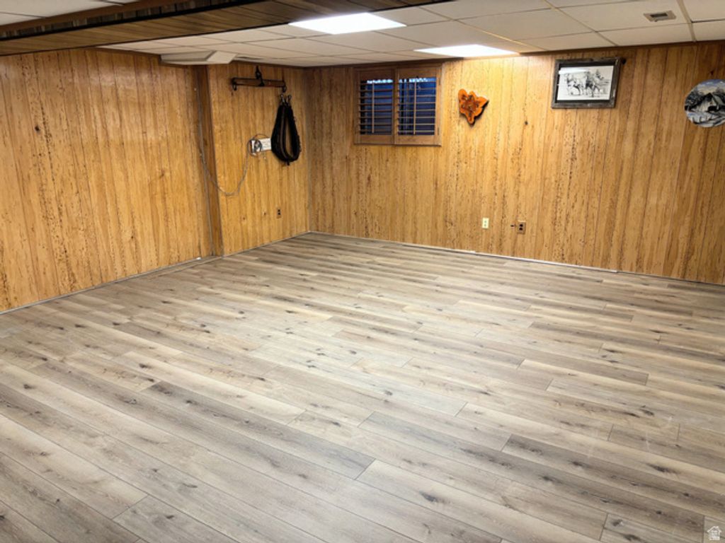 Image 19 of property listing at 1242 E EARL WAY, Sandy, UT 84094