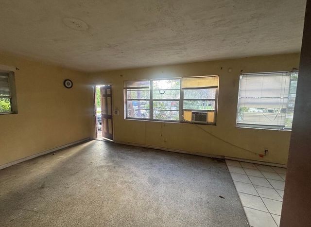313 SW 15TH Terrace, Delray Beach, FL 33444