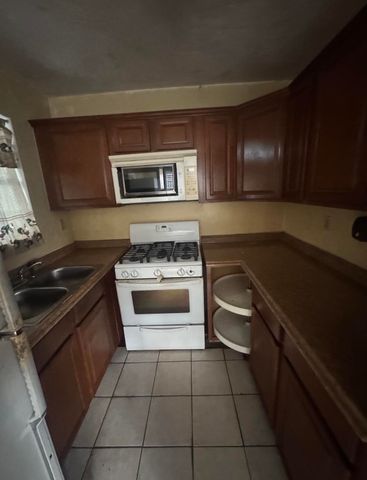 313 SW 15TH Terrace, Delray Beach, FL 33444