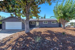3672 Sanford St, Concord, CA 94520