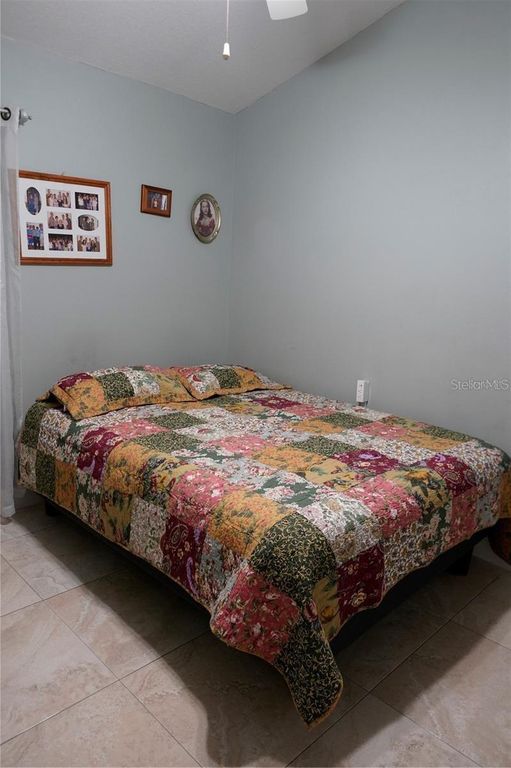 Image 37 of property listing at 701 WHITE IVEY COURT, Apopka, FL 32712