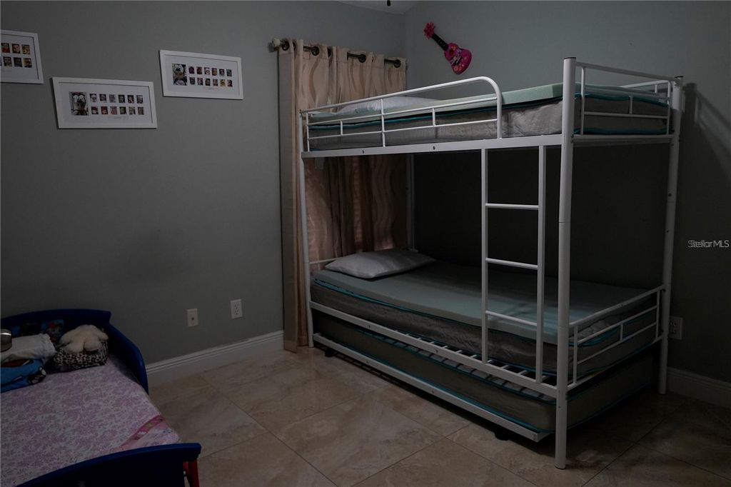 Image 39 of property listing at 701 WHITE IVEY COURT, Apopka, FL 32712