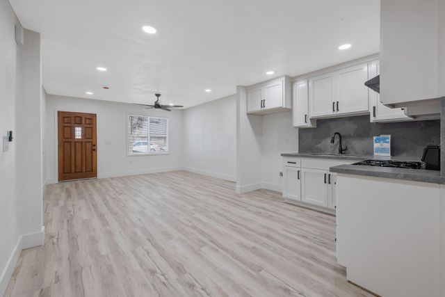 12423 407 Ave, Cutler, CA 93615