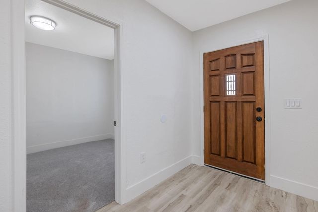 12423 407 Ave, Cutler, CA 93615