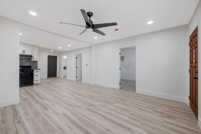 12423 407 Ave, Cutler, CA 93615