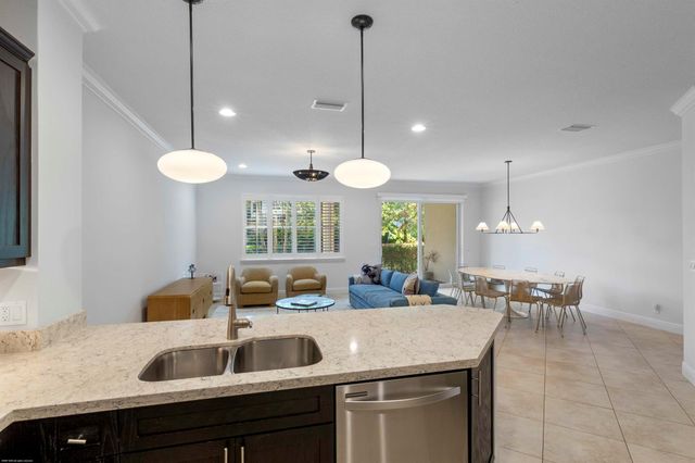 170 Sword Fern Place, Wellington, FL 33414