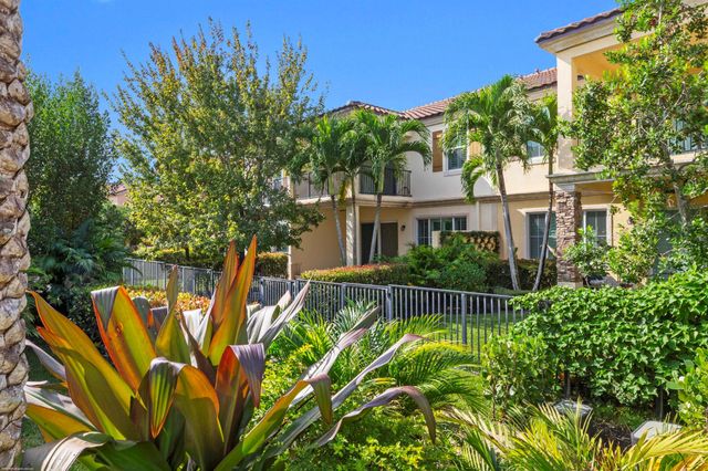 170 Sword Fern Place, Wellington, FL 33414