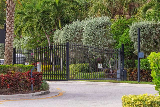 170 Sword Fern Place, Wellington, FL 33414