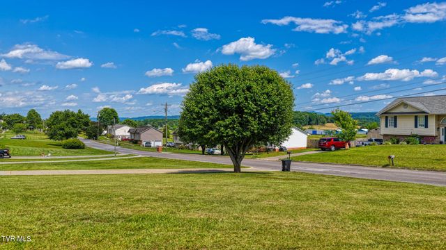 135 Lauren Drive, Rogersville, TN 37857