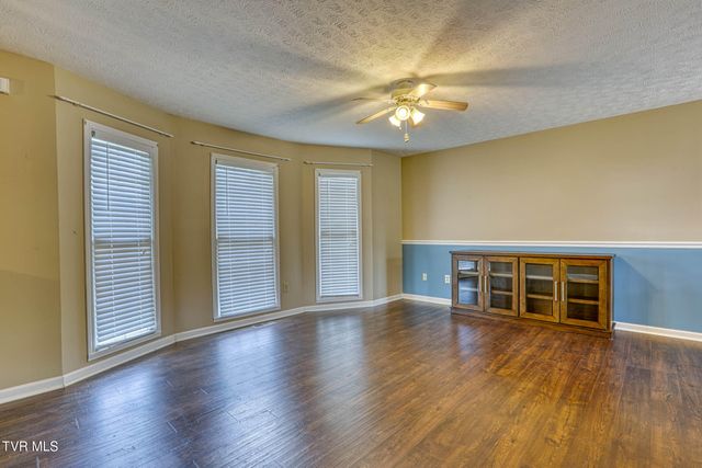 135 Lauren Drive, Rogersville, TN 37857