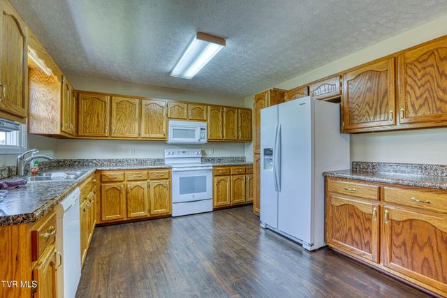135 Lauren Drive, Rogersville, TN 37857