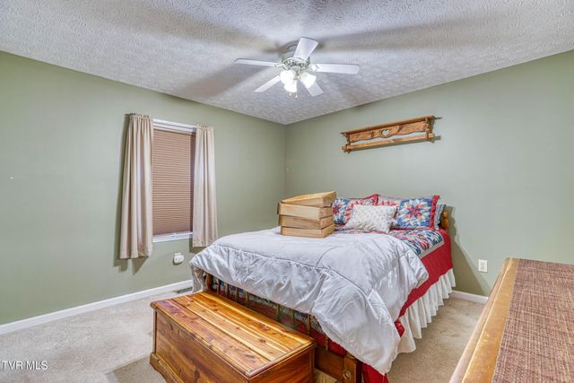 135 Lauren Drive, Rogersville, TN 37857