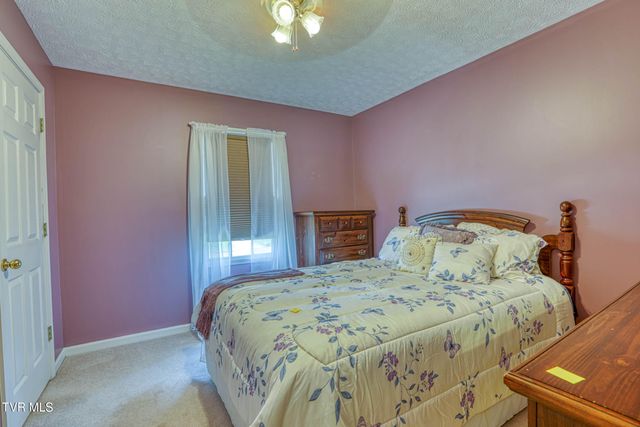 135 Lauren Drive, Rogersville, TN 37857
