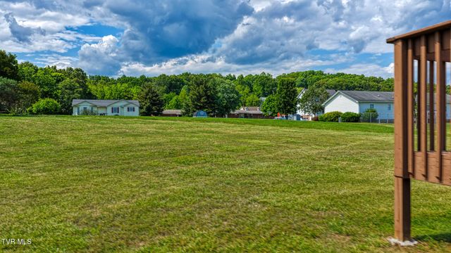 135 Lauren Drive, Rogersville, TN 37857