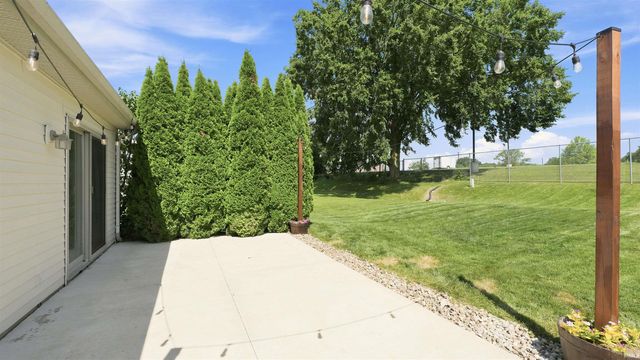360 Hillside Avenue, Roanoke, IN 46783