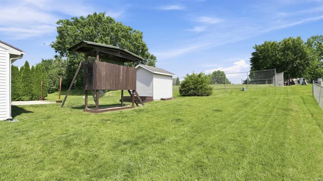 360 Hillside Avenue, Roanoke, IN 46783