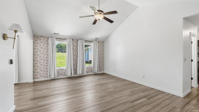360 Hillside Avenue, Roanoke, IN 46783