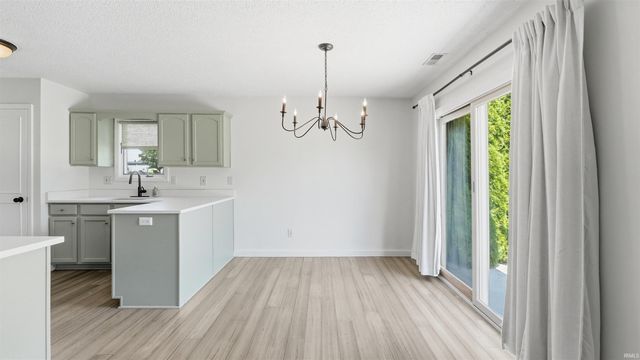 360 Hillside Avenue, Roanoke, IN 46783