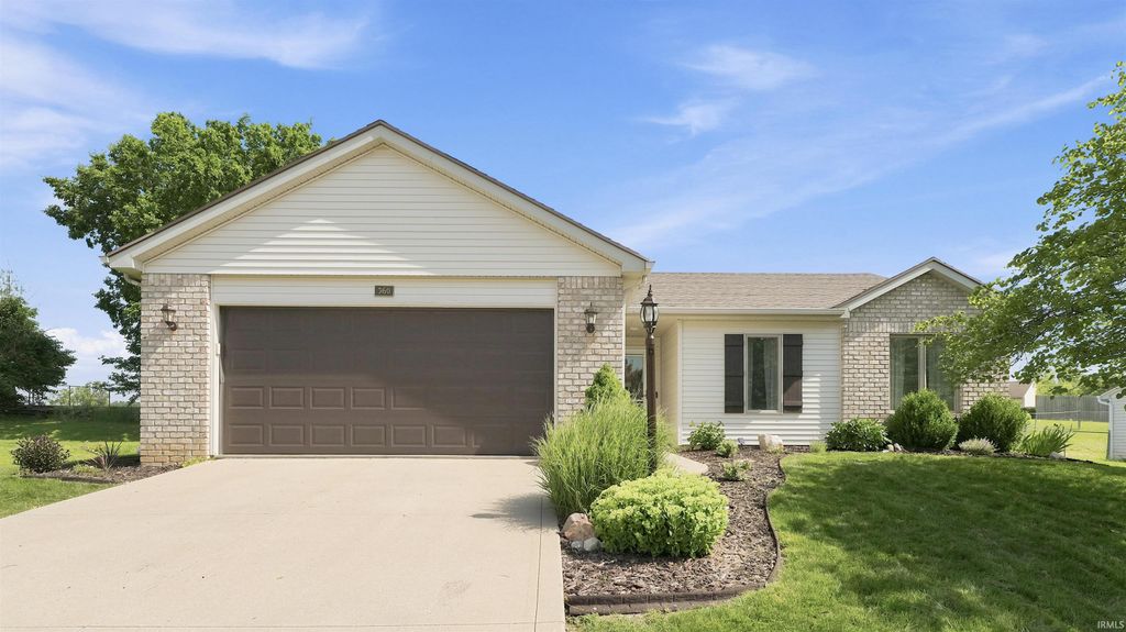 360 Hillside Avenue, Roanoke, IN 46783
