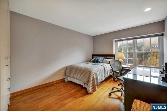 549 Windsor Drive 549, Palisades Park, NJ 07650