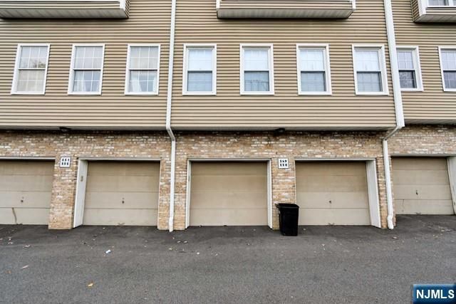 549 Windsor Drive 549, Palisades Park, NJ 07650