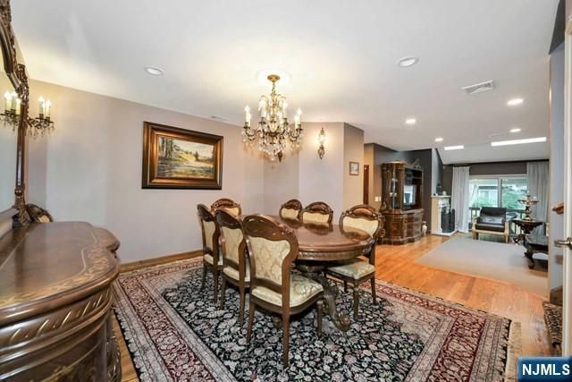 549 Windsor Drive 549, Palisades Park, NJ 07650