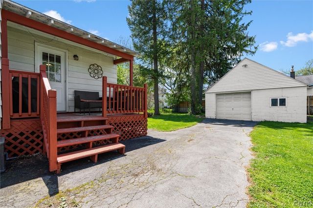 315 Melrose Avenue, Camillus, NY 13219