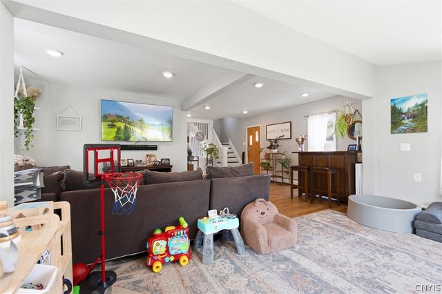 315 Melrose Avenue, Camillus, NY 13219