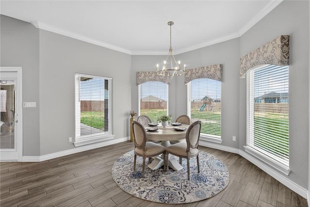 726 Papa Mori Dr, Corpus Christi, TX 78414