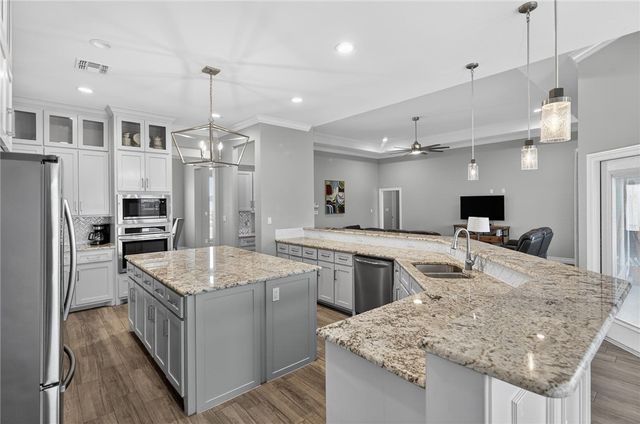 726 Papa Mori Dr, Corpus Christi, TX 78414