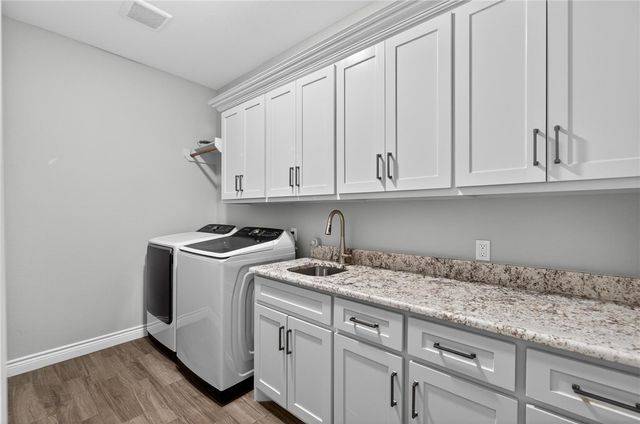 726 Papa Mori Dr, Corpus Christi, TX 78414