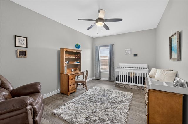 726 Papa Mori Dr, Corpus Christi, TX 78414