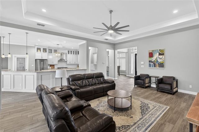 726 Papa Mori Dr, Corpus Christi, TX 78414