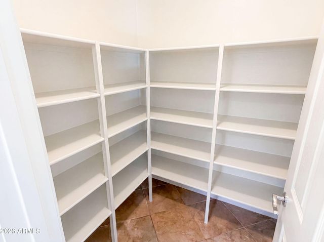 5032 W YEARLING Road, Phoenix, AZ 85083