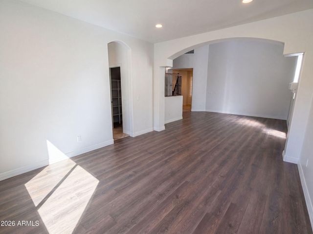 5032 W YEARLING Road, Phoenix, AZ 85083