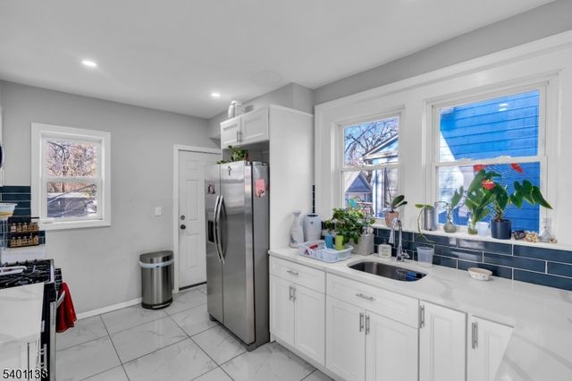 320 Pine St, Roselle Boro, NJ 07203