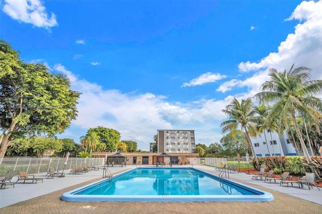 1201 Hillcrest Ct 102 102, Hollywood, FL 33021