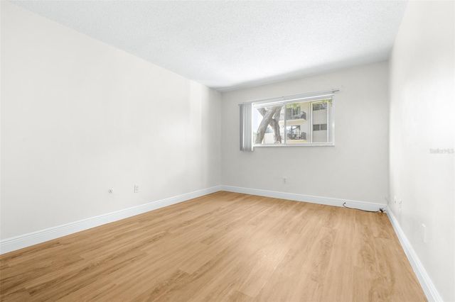 4606 W GRAY STREET 107, Tampa, FL 33609