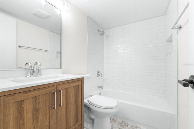 4606 W GRAY STREET 107, Tampa, FL 33609